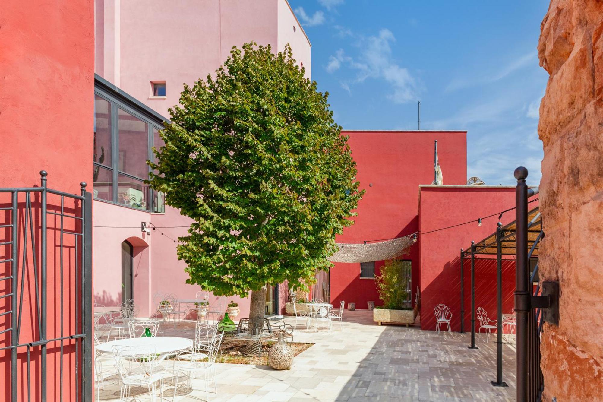 Oasi Verde Casin Anand - Retreat & Spa Novoli Exterior photo